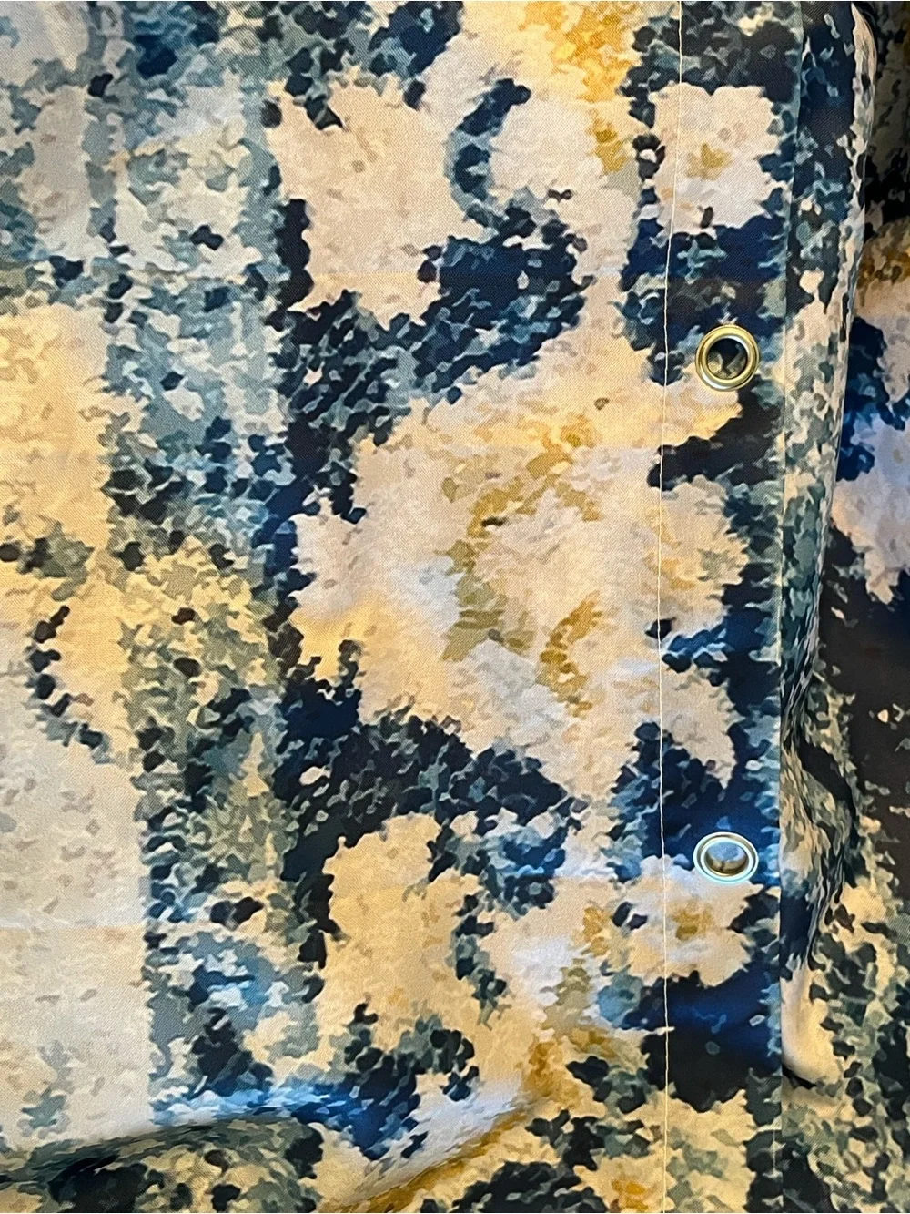 Blue and Cream Vintage-Style Shower Curtain with Distressed Medallion 60Wx 72L